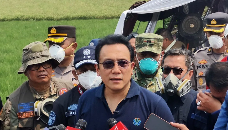 Kebakaran TPA Jatiwaringin Sulit Dikendalikan, KLH/BPLH Gunakan Drone Termal dan Operasi TMC untuk Percepat Pemadaman