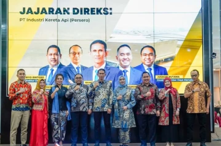 PT INKA Gelar Pisah Sambut Komisaris dan Direksi untuk Perkuat Kesinambungan Kepemimpinan Perusahaan