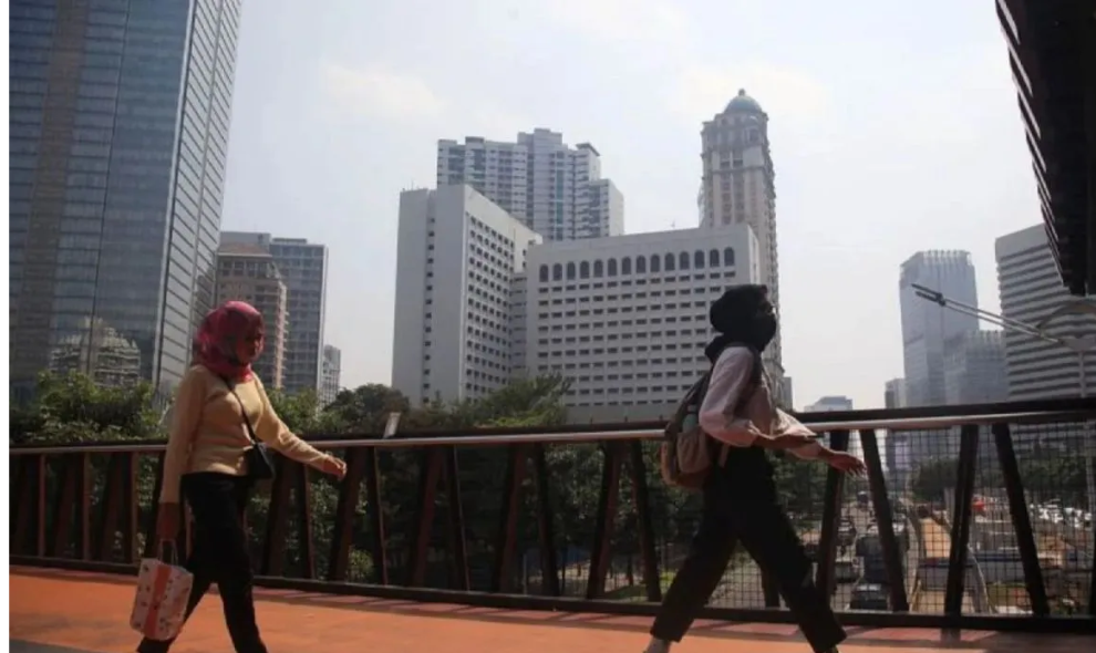 Kualitas Udara Jakarta Masuk Kategori Tidak Sehat, Warga Diimbau Batasi Aktivitas Luar Ruangan