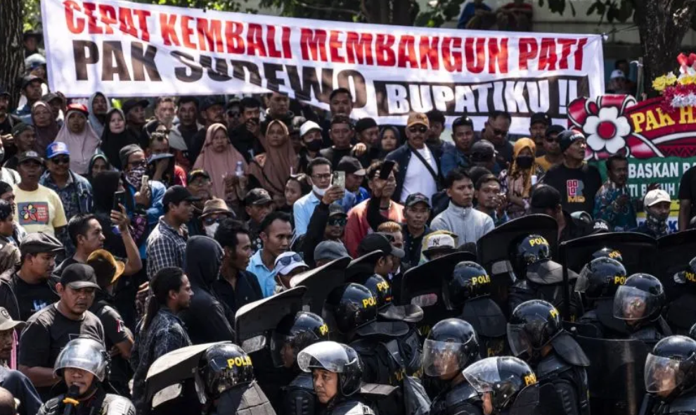 Pengadilan Negeri Semarang Izinkan Aksi Pendukung Bupati Nonaktif Pati Sudewo dengan Syarat Tidak Ganggu Sidang