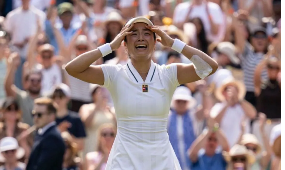 Alexandra Eala Singkirkan Juara Bertahan Iga Swiatek dan Ukir Sejarah di Wimbledon 2026