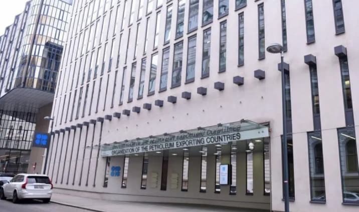 OPEC+ Menaikkan Kuota Produksi Minyak 188.000 Barel per Hari Mulai Agustus