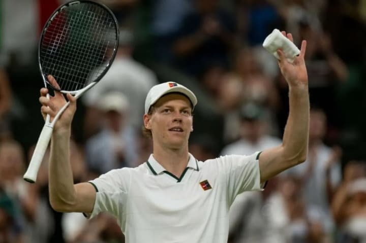 Jannik Sinner Lolos ke Perempat Final Wimbledon untuk Kelima Kali Beruntun usai Kalahkan Shintaro Mochizuki