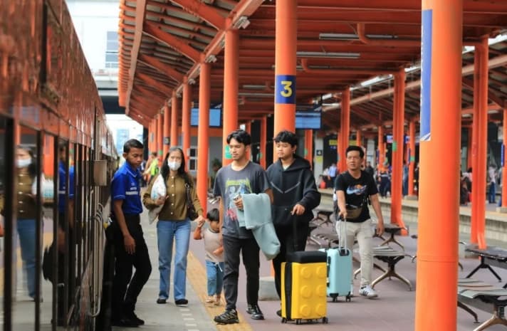 Jumlah Penumpang Kereta Api di Stasiun Bekasi hingga Cikampek Naik 10,8 Persen pada Semester I 2026