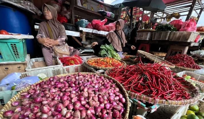 Harga Cabai Rawit Tembus Rp61.900 per Kilogram, Telur Ayam Ras Rp29.050 pada Rabu Pagi