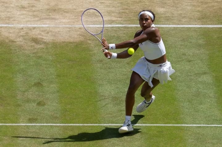 Coco Gauff Bangkit Kalahkan Jessica Pegula dan Lolos ke Semifinal Wimbledon Perdana