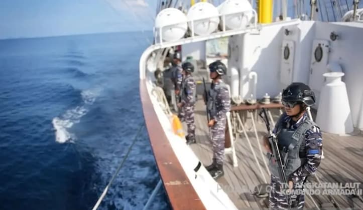 TNI AL Perkuat Pengamanan KRI Bima Suci Saat Melintasi Laut Sulu yang Rawan Pembajakan