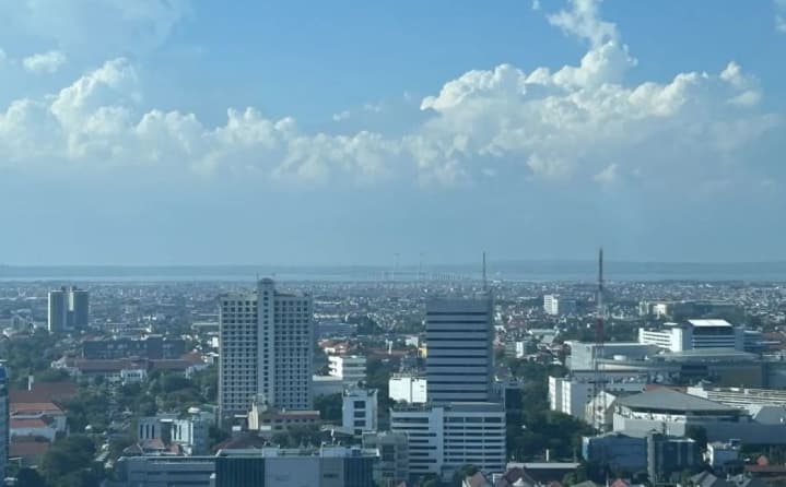 BMKG Prakirakan Sebagian Besar Wilayah Indonesia Berawan hingga Berawan Tebal pada Kamis