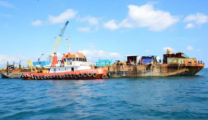 PLN Bangun Kabel Bawah Laut Pertama di Sulawesi untuk Perluas Akses Listrik Pulau Dudepo