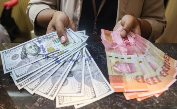 Rupiah Menguat ke Rp18.065 per Dolar AS di Tengah Meredanya Ketegangan AS-Iran