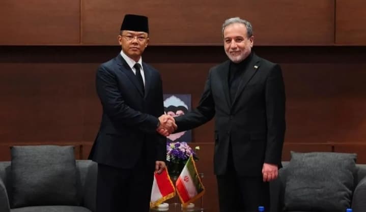 Ketua Parlemen Iran Tegaskan Kesiapan Pertahanan Total saat Bertemu Ahmad Muzani