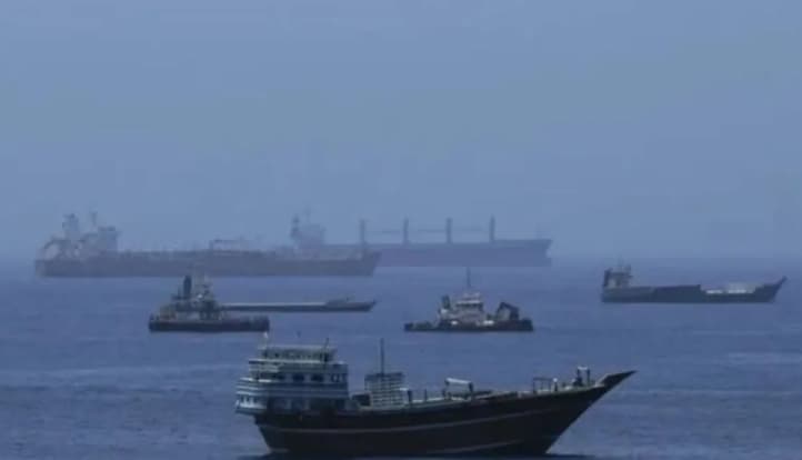 Kapal Tanker LNG Tetap Melintasi Selat Hormuz Meski Konflik AS-Iran Memanas