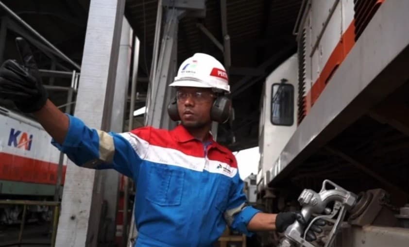 KAI Divre I Sumatera Utara Resmi Beralih ke BioSolar B50 untuk Dukung Energi Hijau dan Kurangi Emisi