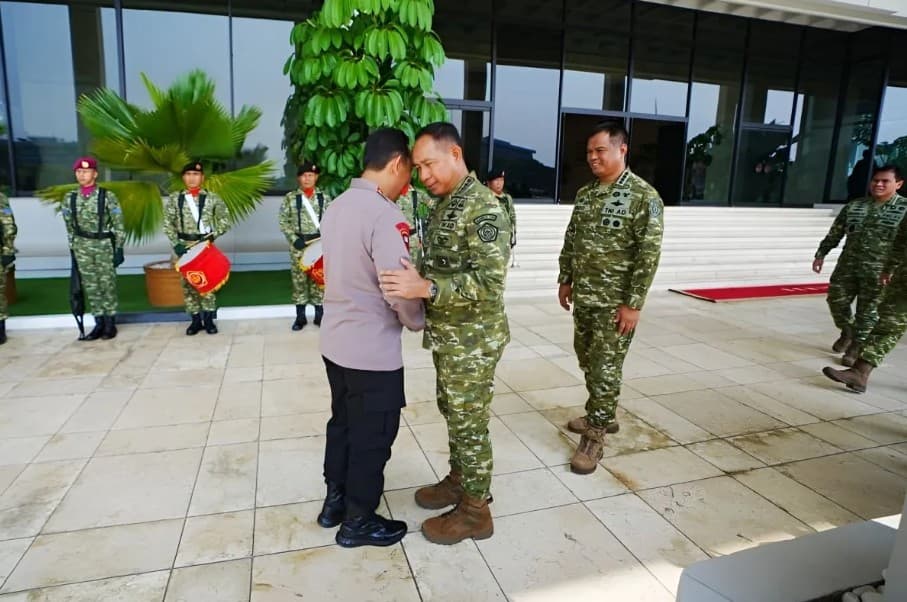 Kapolri Bertemu Panglima TNI di Mabes TNI untuk Perkuat Soliditas dan Sinergi Dukung Program Pemerintah