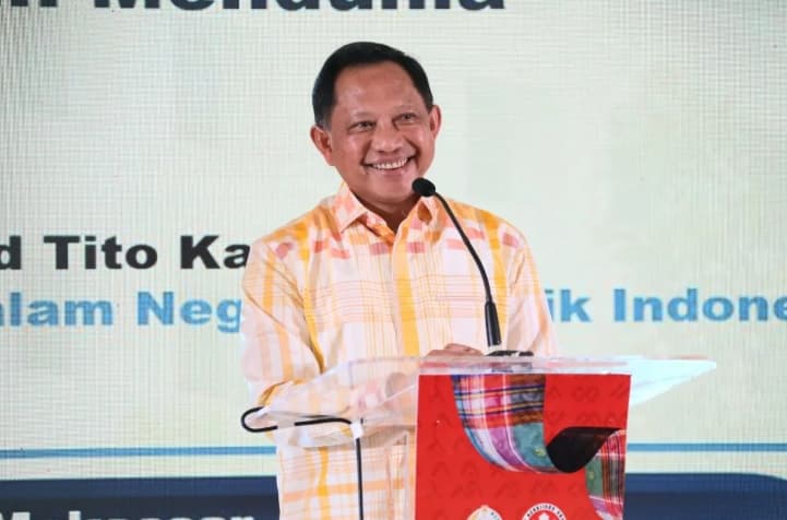 Mendagri Tito Karnavian Minta Pemda dan Dekranasda Gali Potensi Kerajinan Lokal untuk Dongkrak Ekonomi
