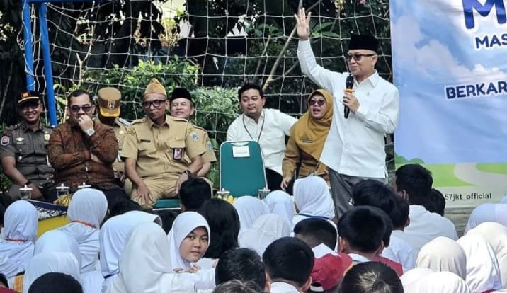 Wamendikdasmen Mengusulkan Murid Membaca Satu Buku Setiap Minggu untuk Memperkuat Literasi
