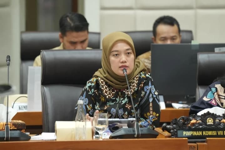 Komisi VII DPR Minta Kementerian UMKM Perkuat Pembinaan agar Pelaku Usaha Lebih Mudah Akses Kredit Bank
