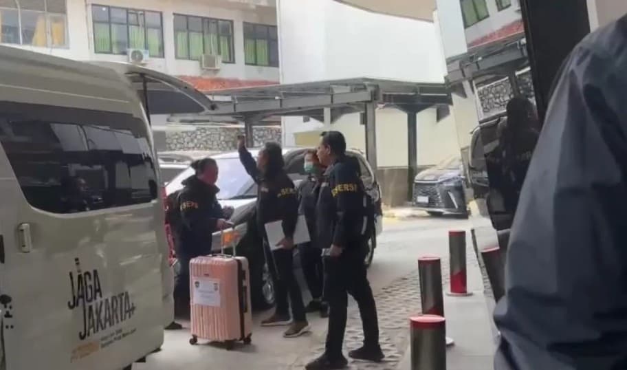 Tim Gabungan Polri Serahkan Administrasi Penyidikan Tiga Perkara Korupsi kepada Kejagung