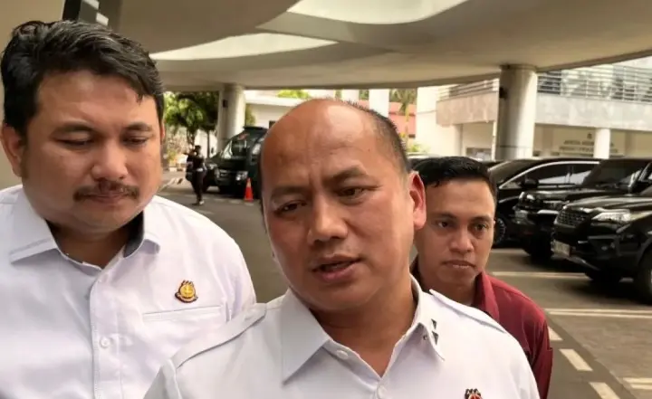Kejagung Tegaskan FA dan DR Tetap Berstatus Tersangka Meski Penyidikan Diambil Alih