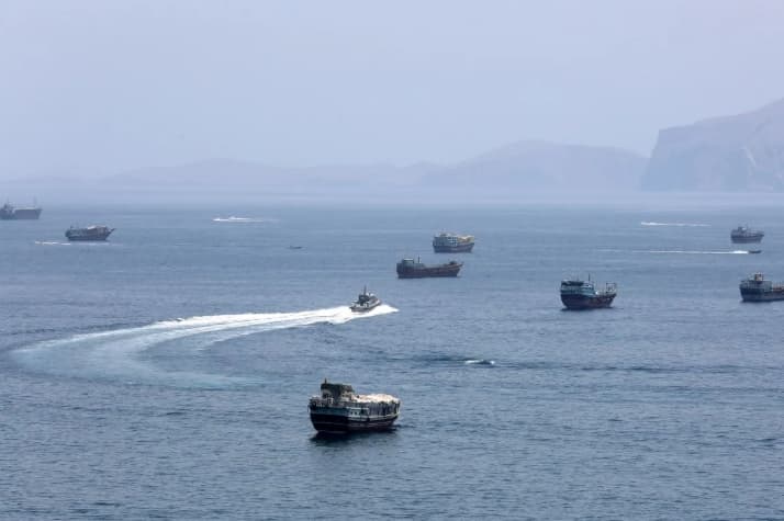 Militer AS Tembak Kapal Tanker yang Disebut Langgar Blokade Menuju Pelabuhan Iran