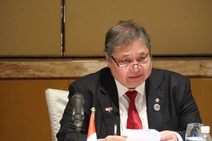 Airlangga dan Mendag China Bahas Investasi Kawasan Industri hingga Kerja Sama Teknologi