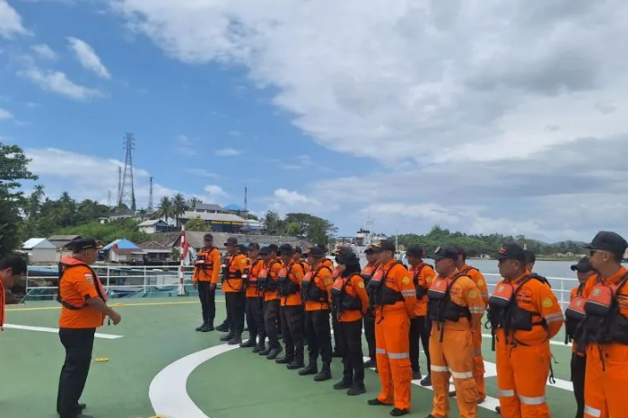 Basarnas Kendari Kerahkan KN SAR Pacitan Bantu Pencarian 25 Korban KM Nurul Salsa