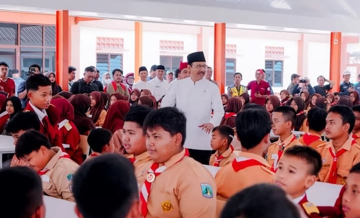 Mensos Ajak Orang Tua Siswa Sekolah Rakyat Mandiri dan Lepas dari Ketergantungan Bansos