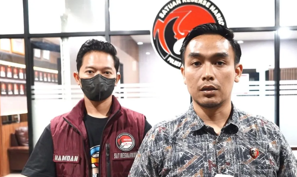 Polres Metro Jakarta Barat Tangkap Dua Pemasok Bahan Baku Pabrik Narkoba di Semarang