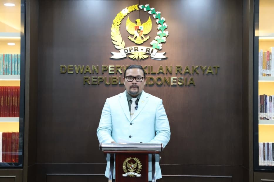 DPR Menegaskan UU Penerbangan Tetap Melindungi Hak Penumpang atas Ganti Rugi Keterlambatan