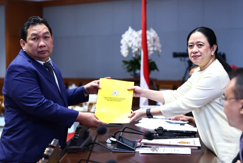 DPR RI Setujui RUU Satu Data Indonesia sebagai Usul Inisiatif dengan Dukungan Delapan Fraksi