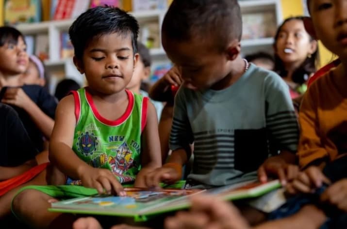 Harita Nickel Perkuat Literasi Anak Pulau Obi melalui Rumah Belajar pada Hari Anak Nasional