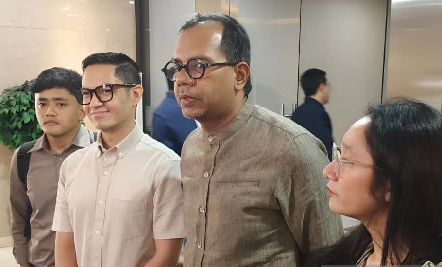 Dude Harlino Serahkan Honor Rp5,25 Miliar kepada Bareskrim untuk Bantu Pemulihan Kerugian Korban PT DSI