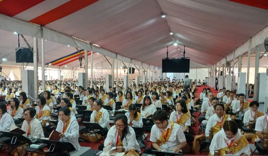 Indonesia Tipitaka Chanting 2026 Diikuti 2.045 Umat Buddha, Bertepatan dengan 50 Tahun Sangha Theravada Indonesia