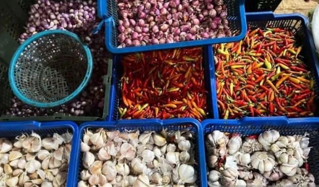 Harga Cabai Rawit Merah Tembus Rp54.400 per Kg, PIHPS Catat Telur Ayam Ras Rp29.600 per Kg