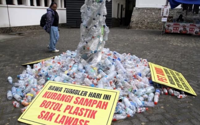 Sejarah Penciptaan Plastik Dinilai Jadi Pelajaran Penting tentang Dampak Teknologi terhadap Lingkungan