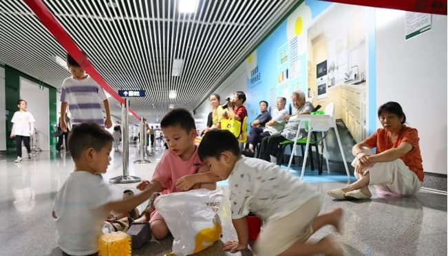Fuzhou Manfaatkan Terowongan dan Stasiun Metro sebagai Ruang Pendinginan Umum saat Musim Panas