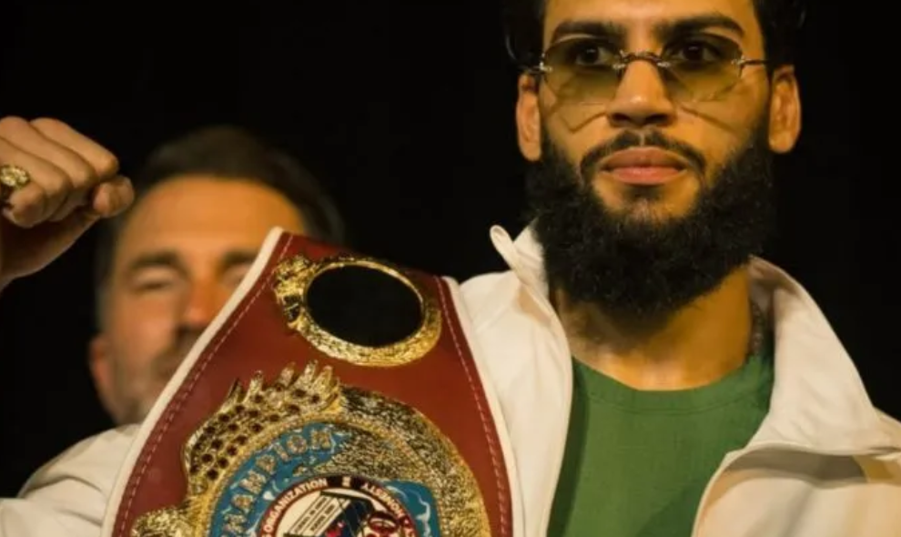 Hamzah Sheeraz Pertahankan Gelar Juara Dunia WBO Usai Taklukkan Simon Zachenhuber