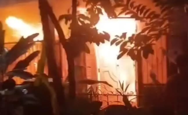 BNPB Mengonfirmasi 51 Rumah di Kampung Adat Cipta Mulya Sukabumi Hangus Terbakar