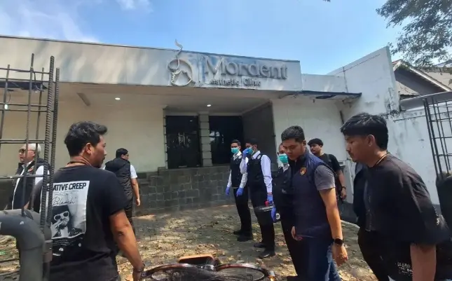 Polisi Olah TKP Kematian Sutrimo di Klinik Kebayoran Baru untuk Dalami Penyebab Kematian