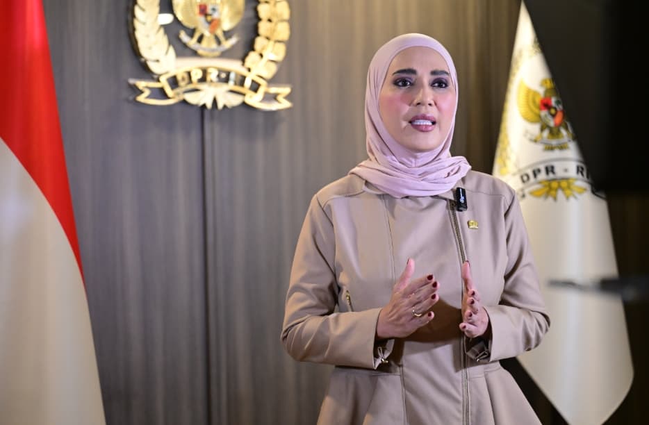 Wakil Ketua DPR RI Mengimbau Masyarakat Tidak Main Hakim Sendiri dalam Kasus Dugaan Pencurian Ayam di Bali
