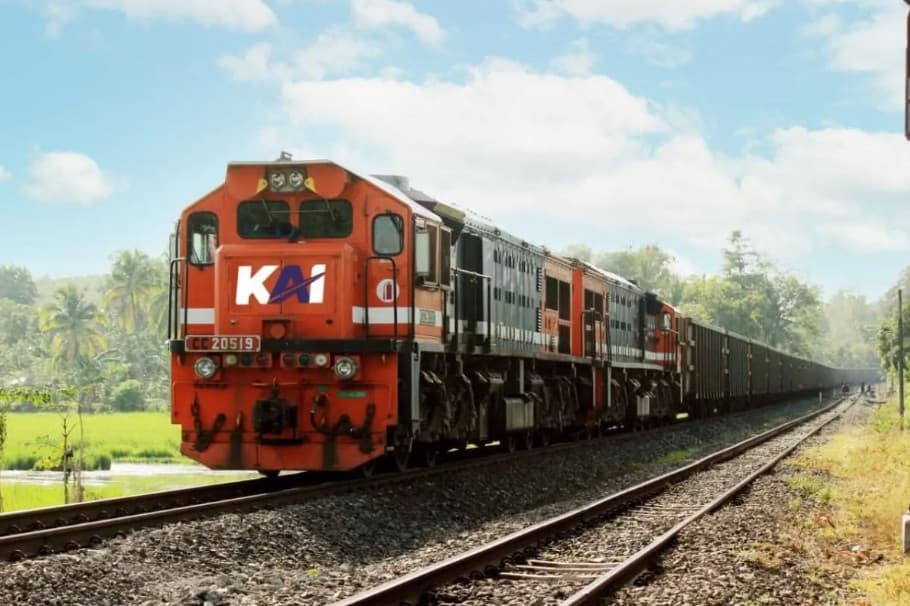 KAI Mengangkut 32,49 Juta Ton Barang pada Semester I 2026, Perkuat Integrasi Logistik Nasional Berbasis Rel