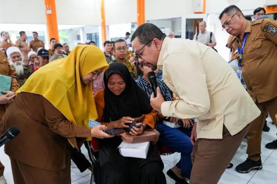 Qodari Uji Langsung Digitalisasi Perlinsos untuk Pastikan Bansos Tepat Sasaran