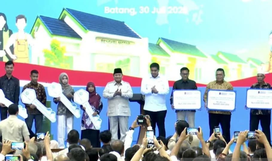 Presiden Prabowo Resmikan Akad Massal 62.000 Unit KPR Subsidi, Dialog dengan Penerima Rumah dari Berbagai Daerah