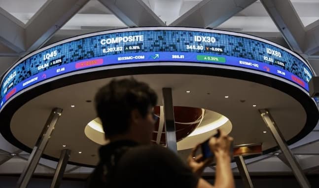 IHSG Dibuka Menguat 18,89 Poin ke Level 6.110 pada Perdagangan Kamis