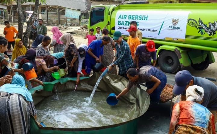 Baznas Salurkan 48 Ribu Liter Air Bersih untuk Warga Terdampak Kekeringan di Pandeglang
