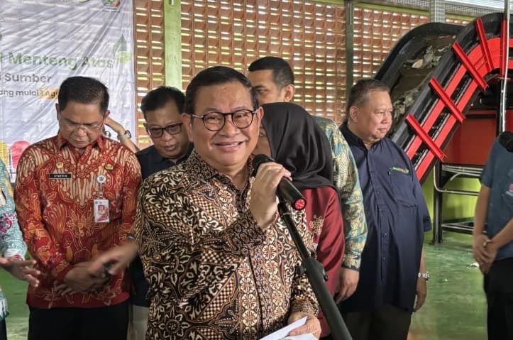 Pramono Anung Minta Jajaran DLH Tangani Persoalan Sampah Jakarta dengan Serius