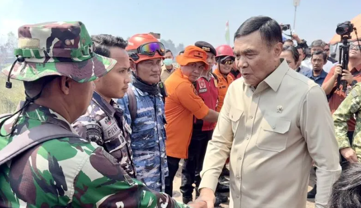 Menko Polkam Tegaskan Operasi Darat Jadi Kunci Utama Pengendalian Kebakaran Hutan dan Lahan