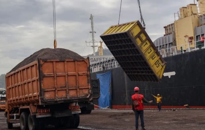 Kemendag Tetapkan Harga Referensi CPO Agustus Turun Jadi 996,52 Dolar AS per MT