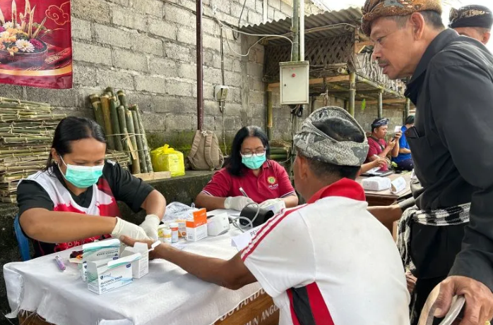 Pemkab Bangli Gelar Pengobatan Gratis untuk Warga Sambut Hari Suci Tumpek Krulut