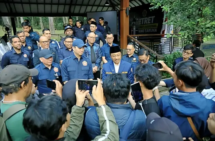 Budisatrio dan Gus Ipul Buka Retret Pengurus Nasional Karang Taruna untuk Perkuat Soliditas Organisasi
